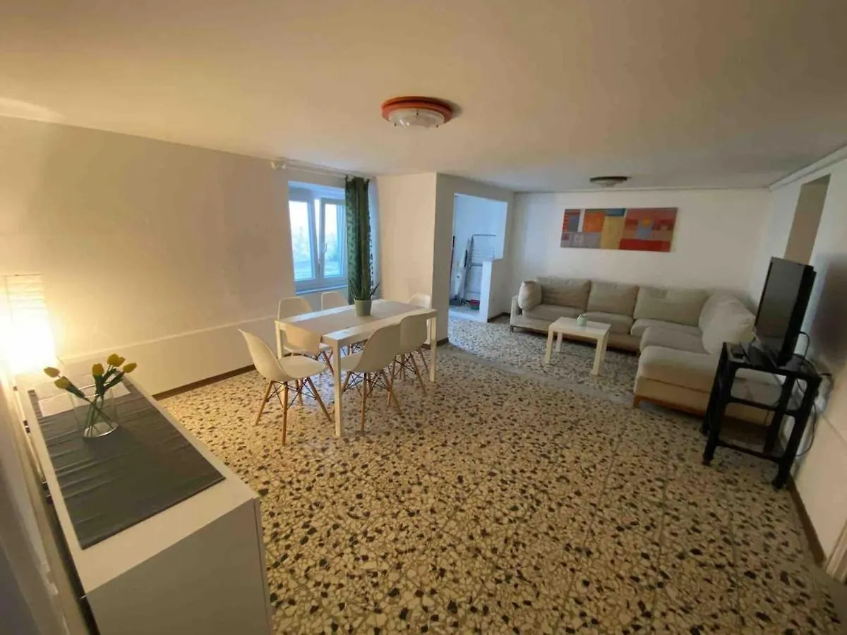 Appartamento Con Giardino Nel Cuore Di Viareggio Apartment